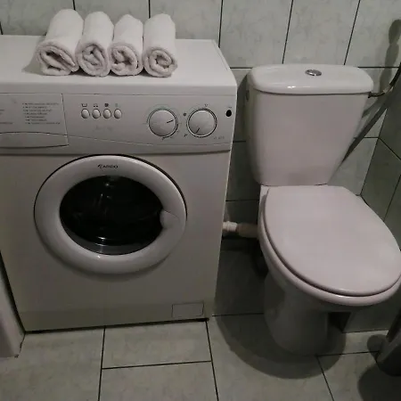 Self Check-in Targi Lotnisko Parking B Apartment